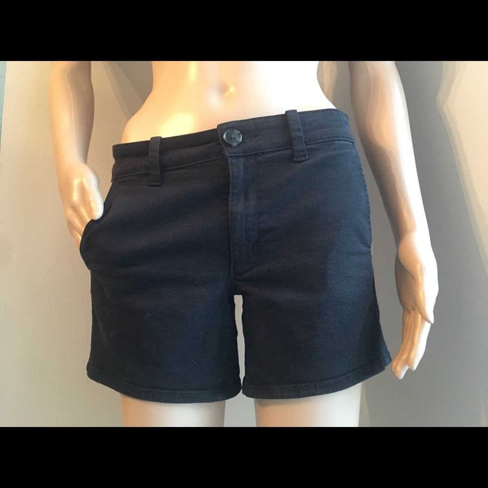 Black Midi Shorts!